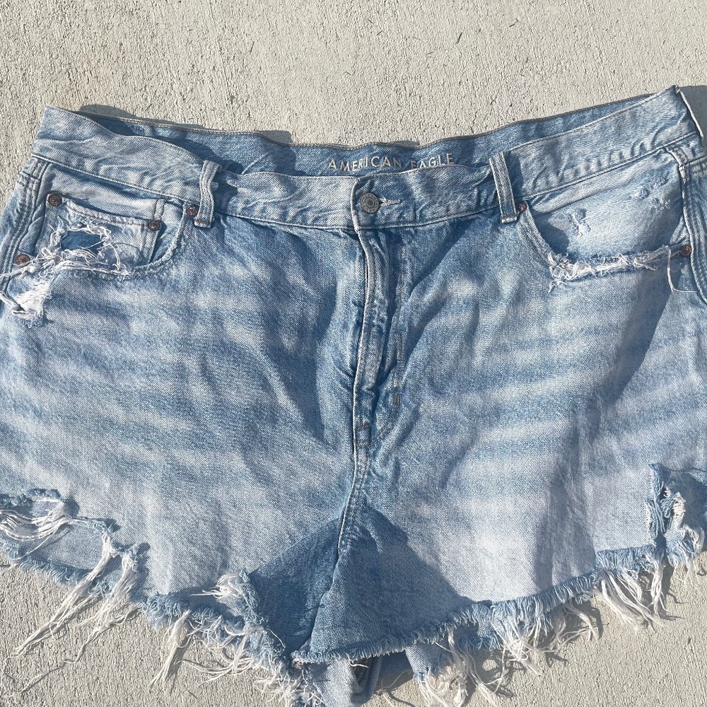 American Eagle High Rise Shorts